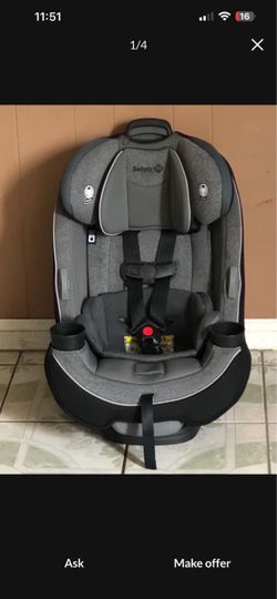 LIKE NEW SAFETY 1ST CONVERTIBLE CAR SEAT!!!!