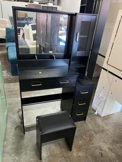 Oxirth Black Makeup Vanity Desk with Lighted Mirror & Charging Station, Vanity Table with Transparent Acrylic Cabinet, 5 Drawers Dressing Table Set wi