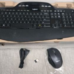 BRWH-B00BT35BPG Logitech (contact info removed)16 MK710 Wireless Desktop Set, Keyboard/Mouse, USB, Black (LOG(contact info removed)16)