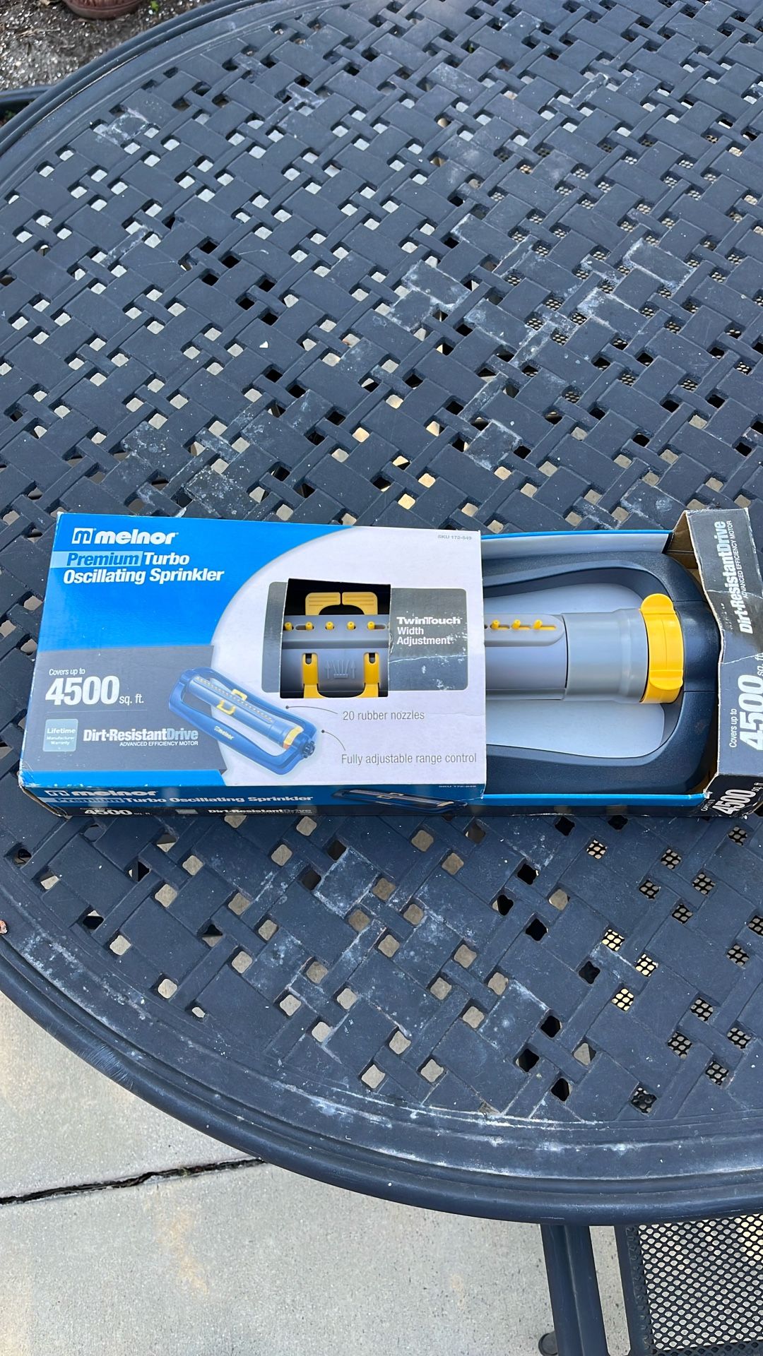 Melnor Oscillating Sprinkler