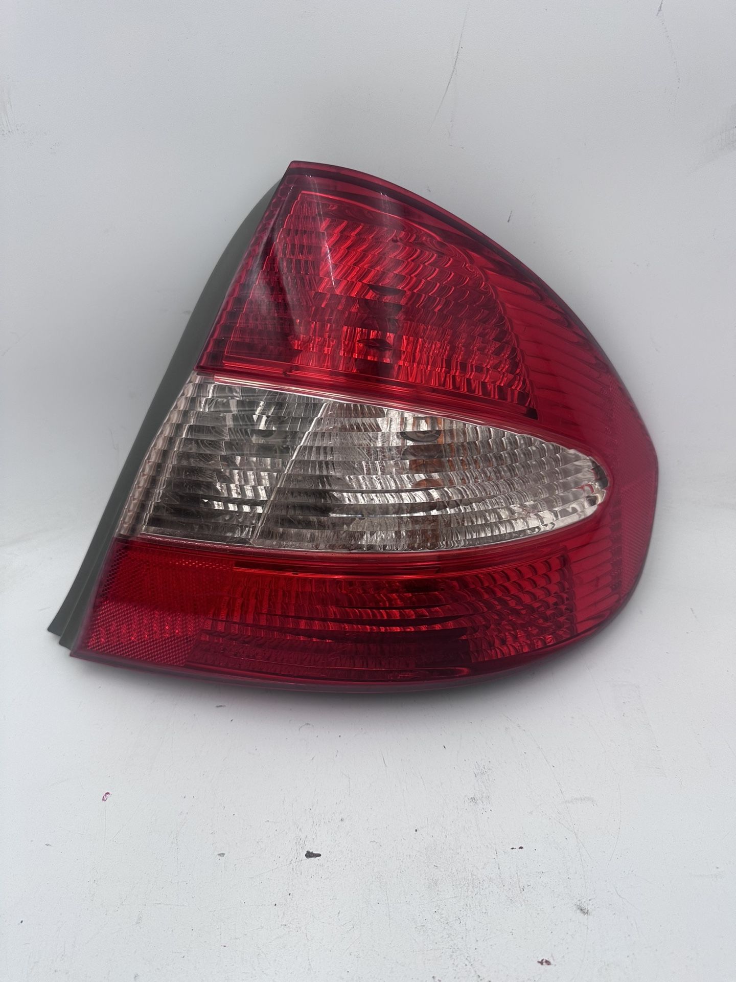 2001 to 2003 Toyota Prius Taillight Lamp RH Passenger Side