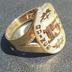 14k Yellow Gold Ring 