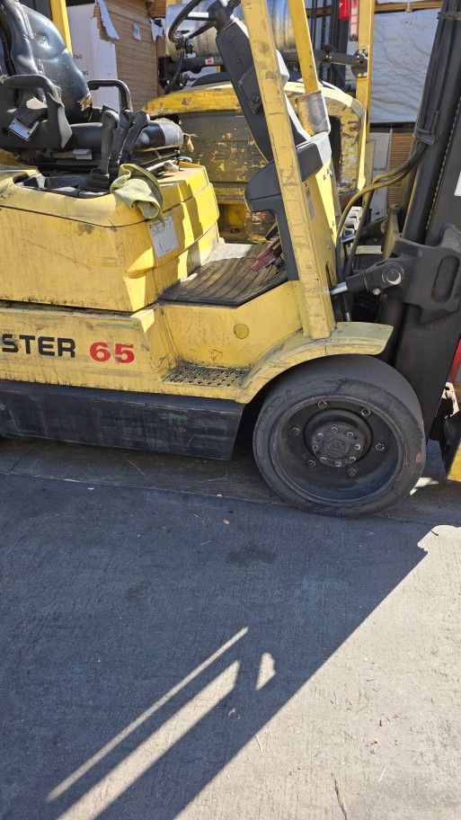 Hister Forklift And A Cat Forklift