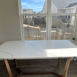 Dining Table Quartz Top