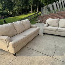 Very Nice Couch & Loveseat Set! 