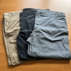 Columbia men’s Pants. Size 48x30