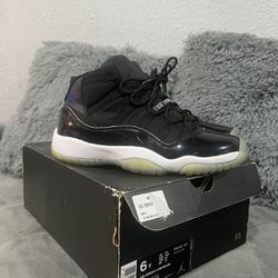 Jordan 11 size 6