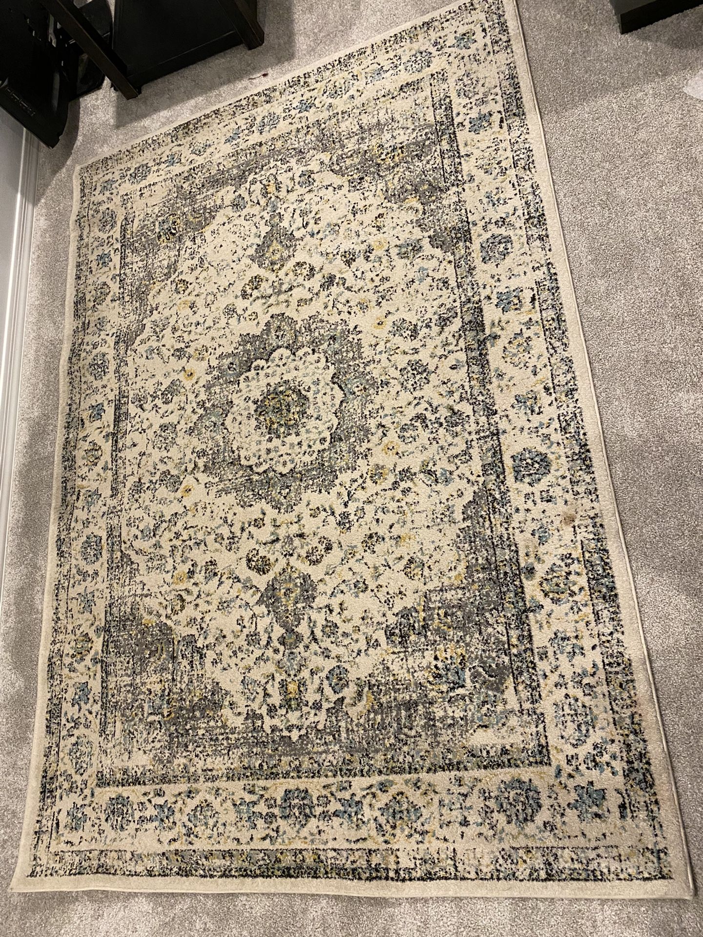 5x7.5 Area Rug