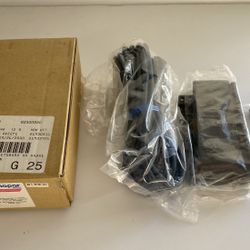 NEW ORIGINAL STOCK MOPAR INSTALL KIT CD CHANGER 