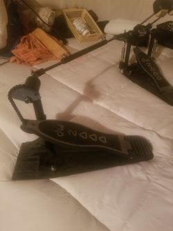 DW2000 Double Bass Pedal