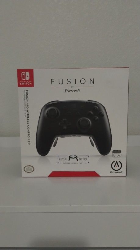 FUSION pro controller for Switch Xbox & PlayStation