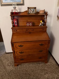Drop down desk