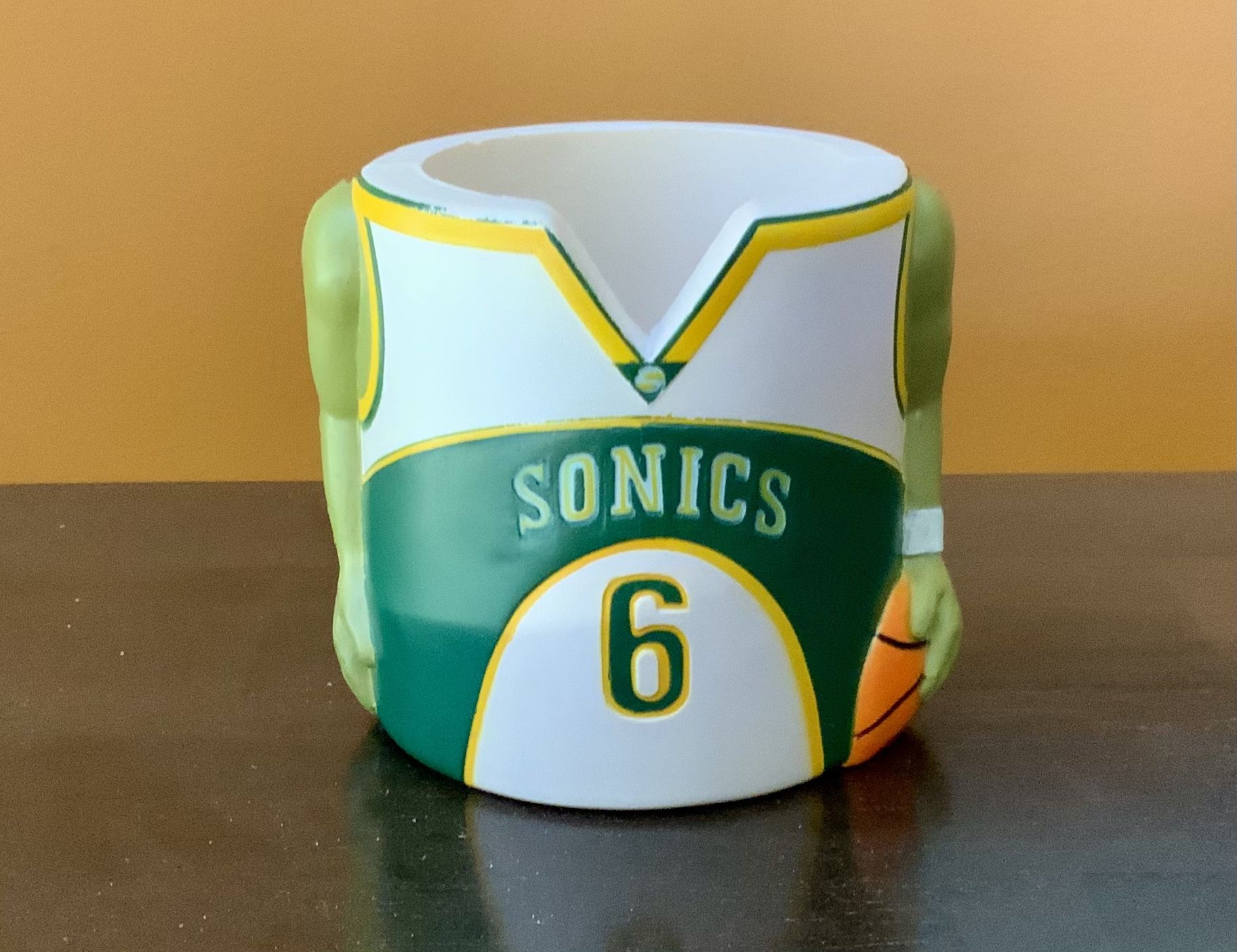 BEER, SODA HOLDER, SEATTLE SONICS, VINTAGE, GREAT GIFT (SALE)
