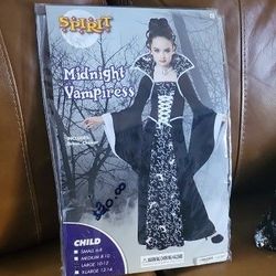 HALLOWEEN COSTUME 