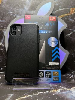 Black iPhone 11 64GB UNLOCKED Good Condition 100% Health (Case & Protector FREE)