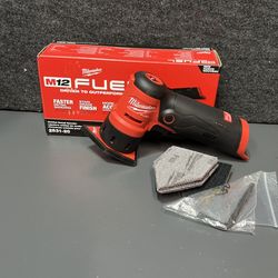 Milwaukee (2531-20) M12 FUEL 12-Volt Lithium-Ion Brushless Cordless Orbital Detail Sander (Tool-Only)