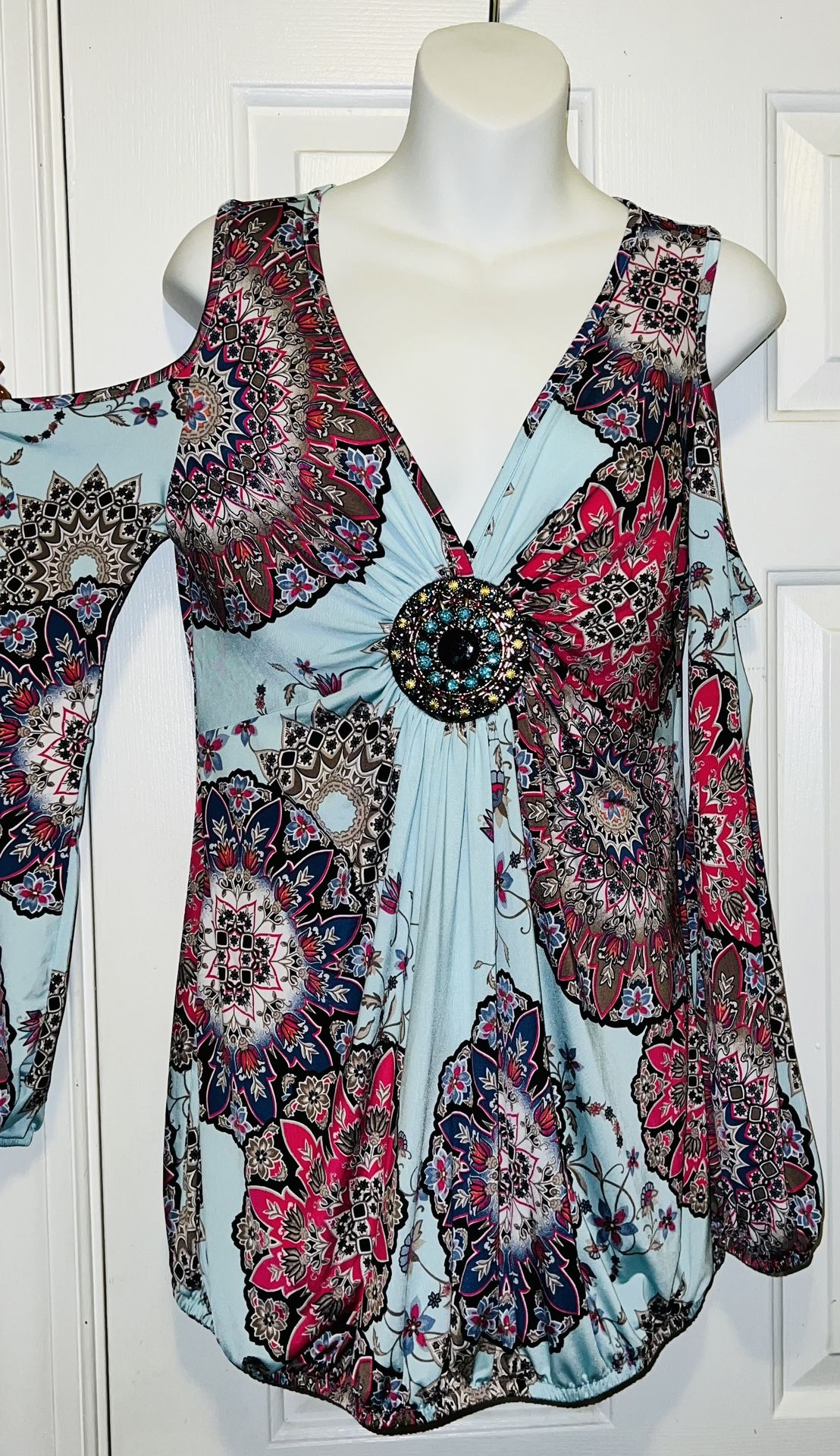 Beautiful Woman Venus Shirt Size (m)Only $15