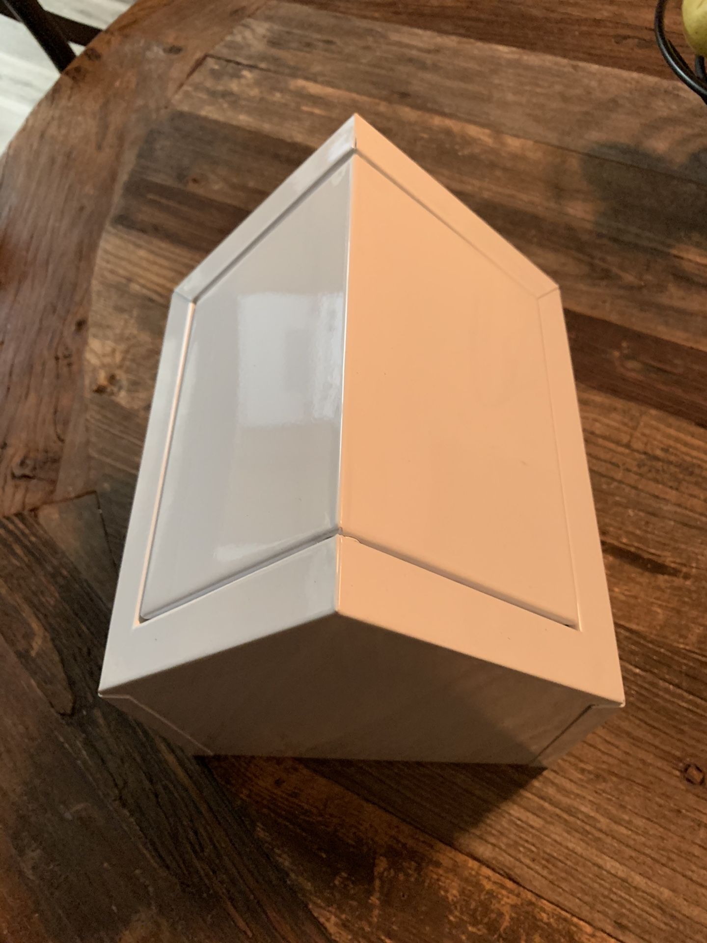 Trash can. Very small. Swinging lid. New. Have box 📦