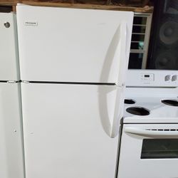 Frigidaire Set