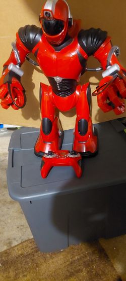 Red ROBOSAPIEN 