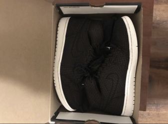 Air Jordan 1 Ultra High Size 9.5 ( Not Original Box)