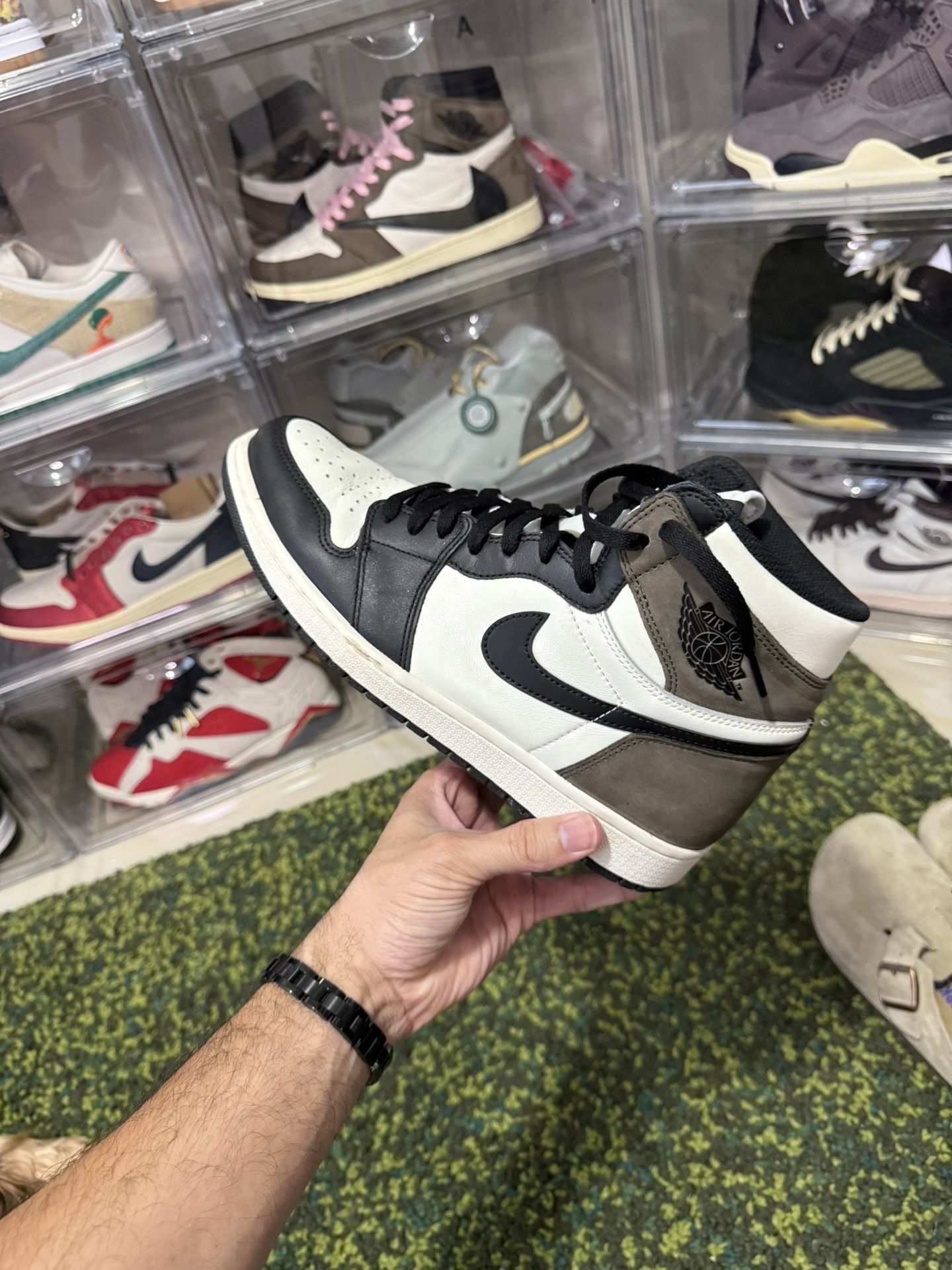 Jordan 1 Mocha