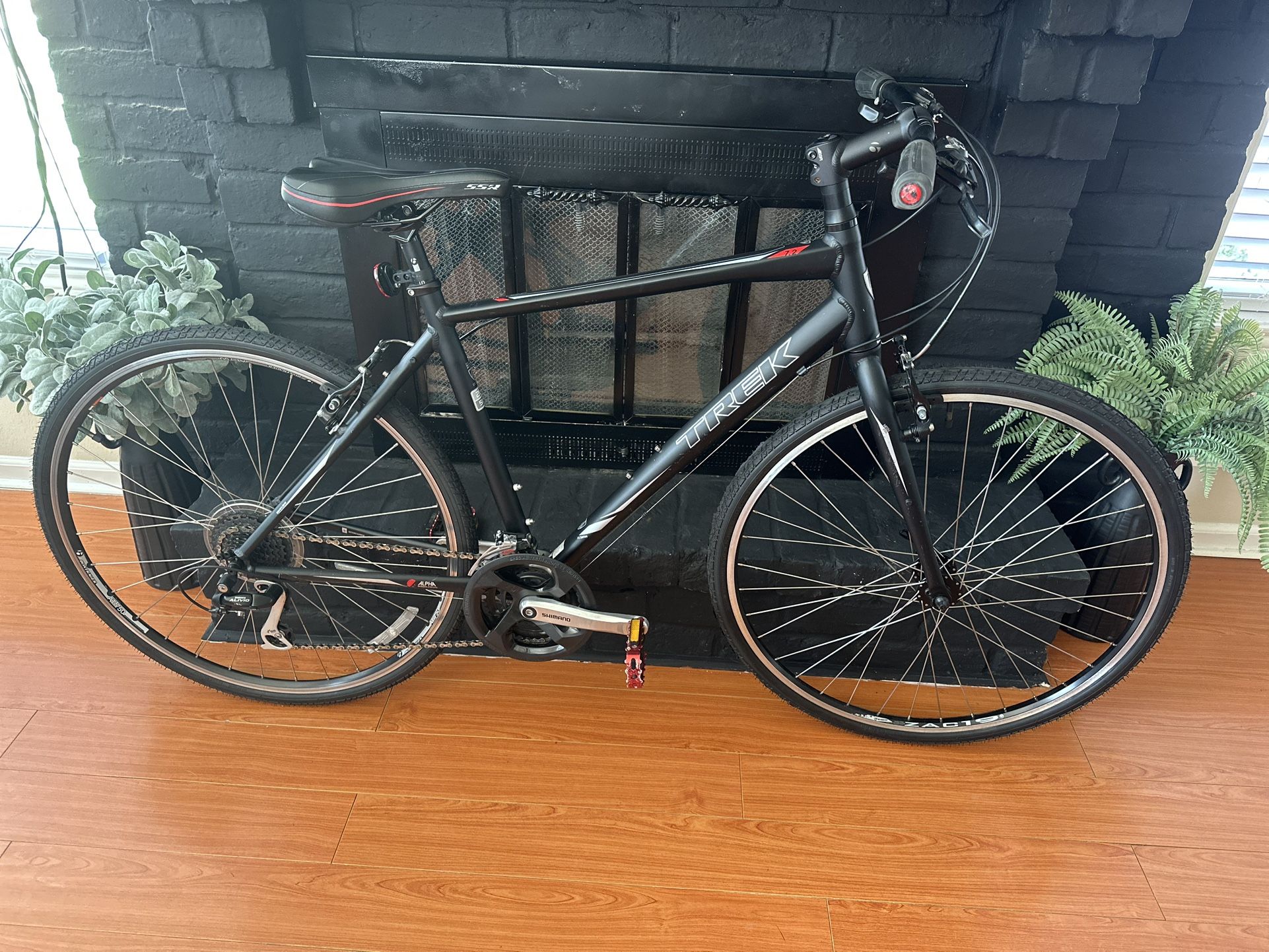 Trek FX 7.2 Hybrid Bike