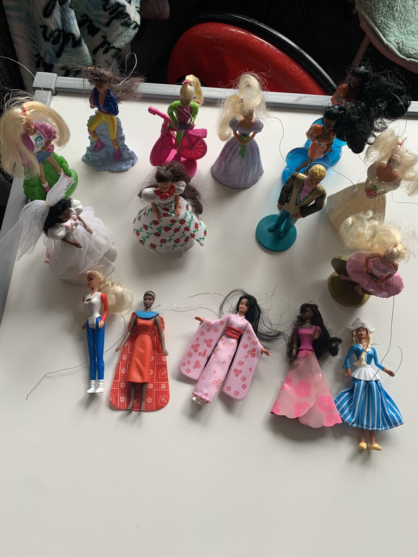 16 1994 McDonald’s Happy Meal Barbie Toys 