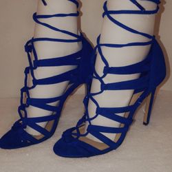 Woman’s Stilettos Hells Shoes: Size 8