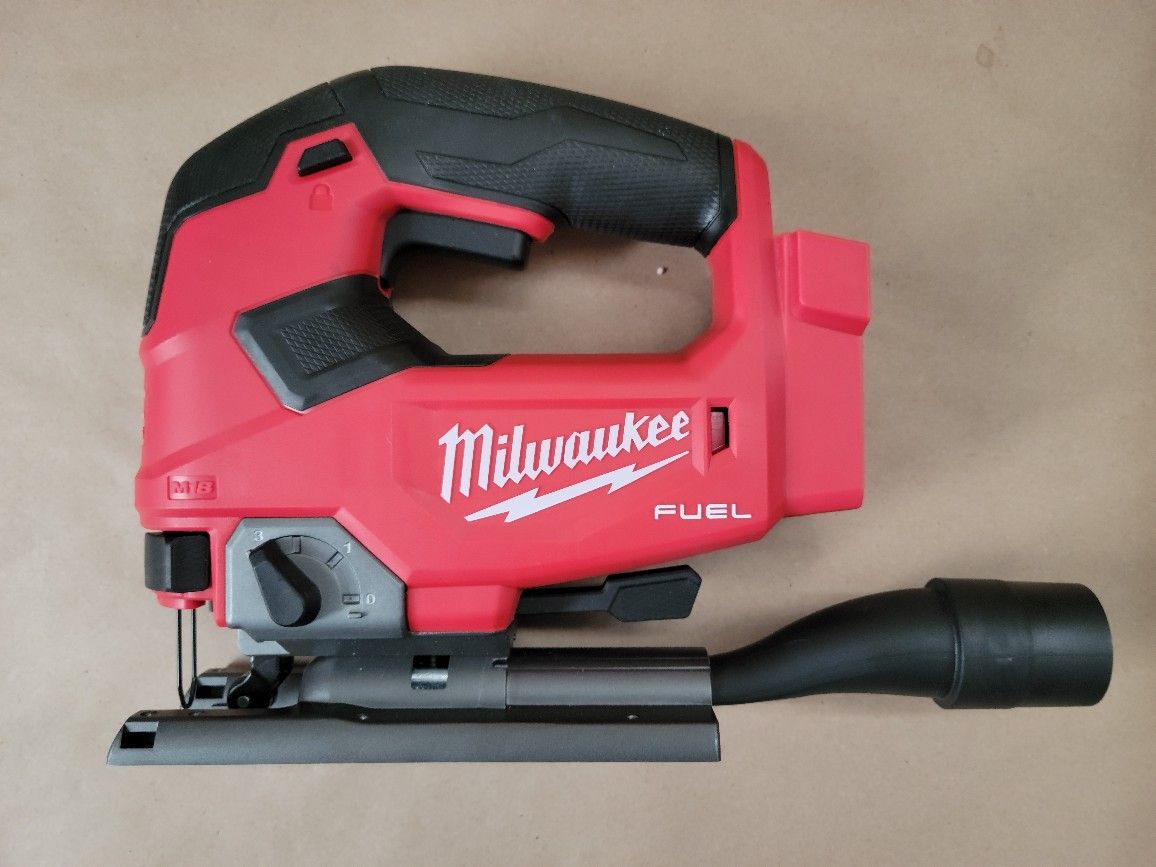 Milwaukee
M18 FUEL 18V Lithium-Ion Brushless Cordless Jig Saw