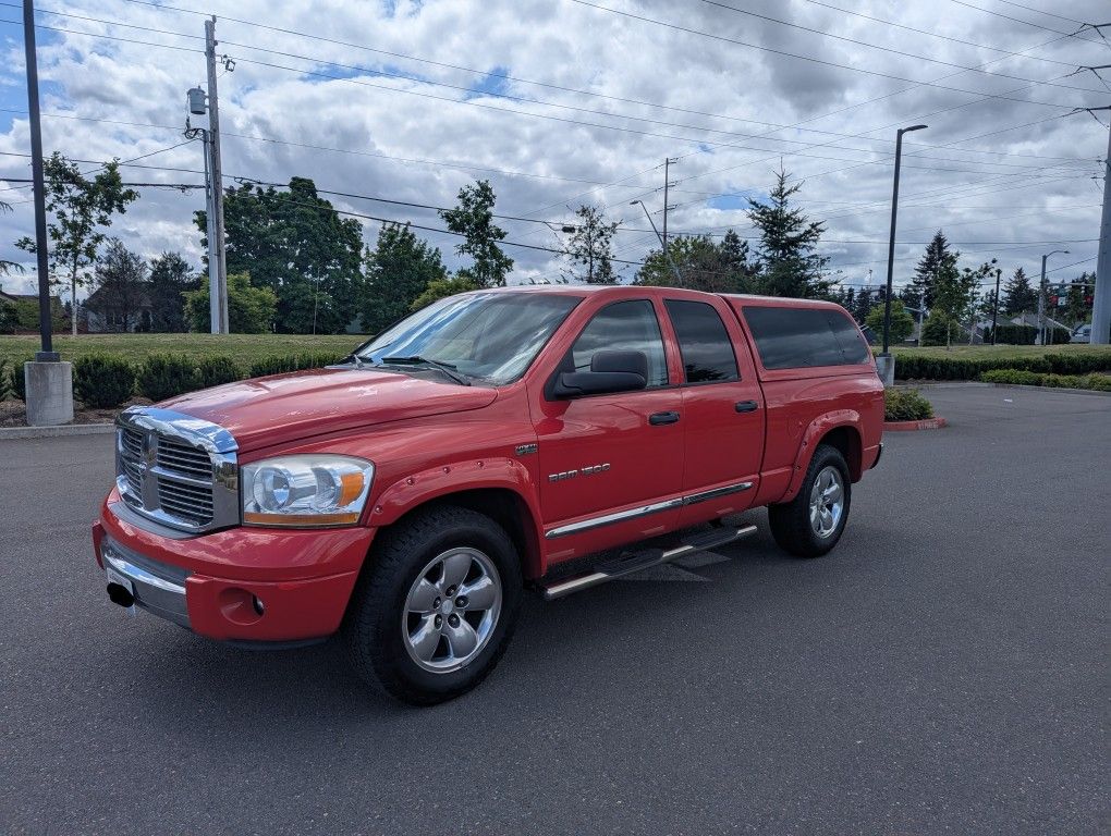 2006 Dodge Ram 1500 Laramie AWD 5.7L Hemi Truck