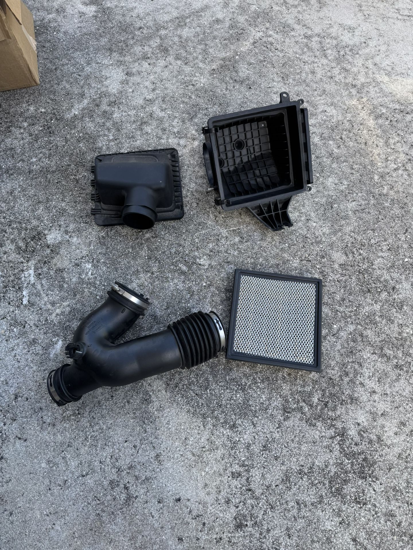 2017+ 17-20 Ford F150 3.5L Turbo EcoBoost Engine Cleaner Air Filter Intake Box