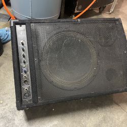 Behhinger Speakers Monitors Speakers