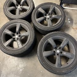 Tyre's & Rims from a 2004 Nissan 350z