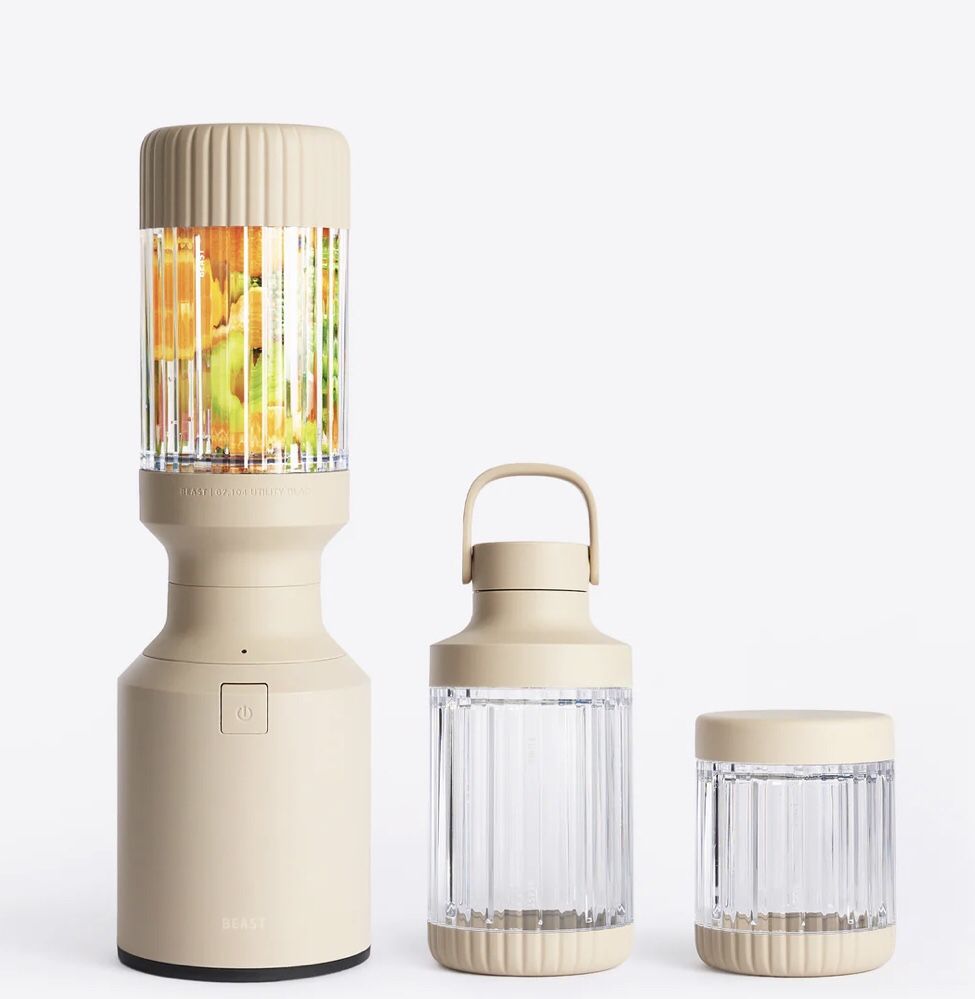 BLENDER w/ Cups & Reusable Straws BRAND NEW