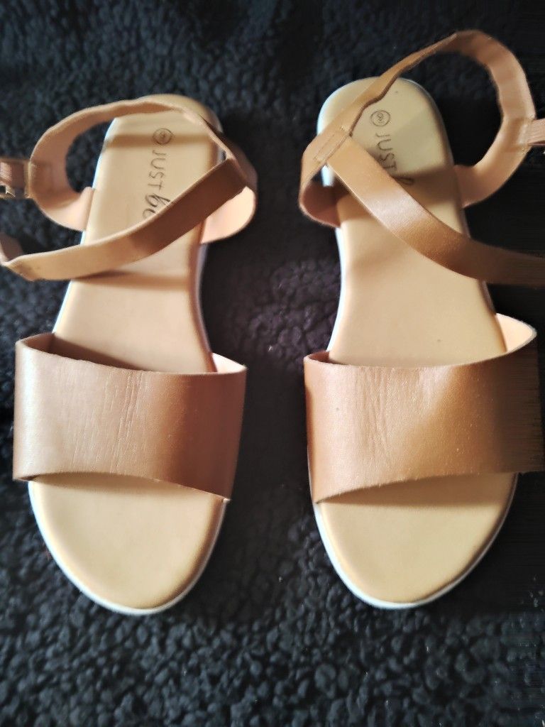 New Tan Sandals..Size 9 New Never Wore