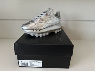 Reebok Cardi b Shoes Size 5 