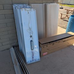 Fluorescent T8 with lightbulbs