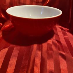 Pyrex Red 10 Inch Bowl