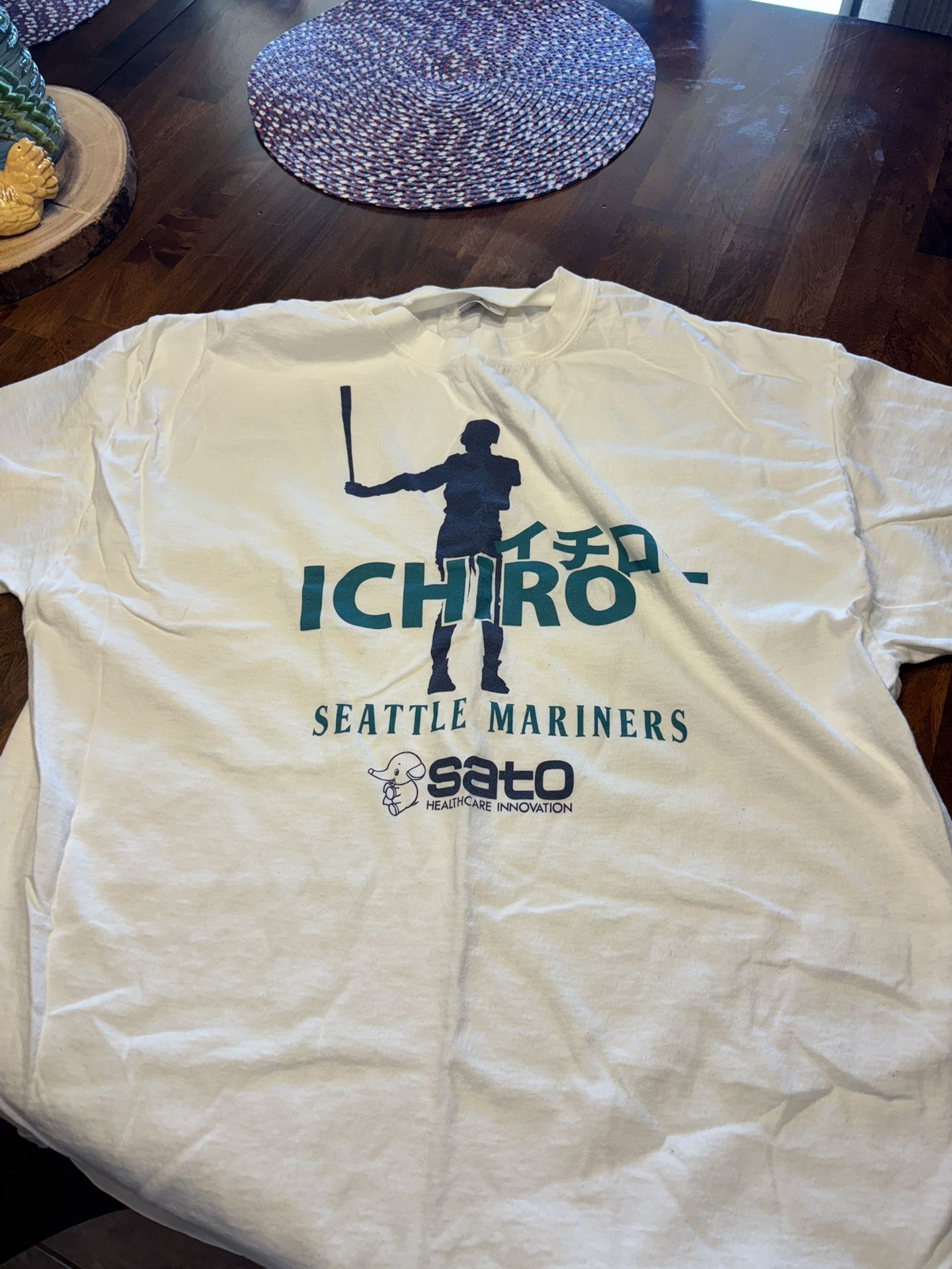 Ichiro Seattle Mariners SATO Healthcare Innovation T Shirt Gildan XL MLB