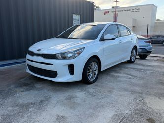 Kia rio 2020 poco millaje en liquidación