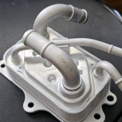 Oil Cooler 17-20 Compatible With HYUNDAI KIA 2.0L (1999cc) DOHC L4 OE 25620-F2000 25610-F2000
