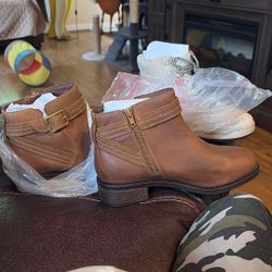 Clark’s Brown Booties. New In Bags. Size 7. Pu Bridgewater 