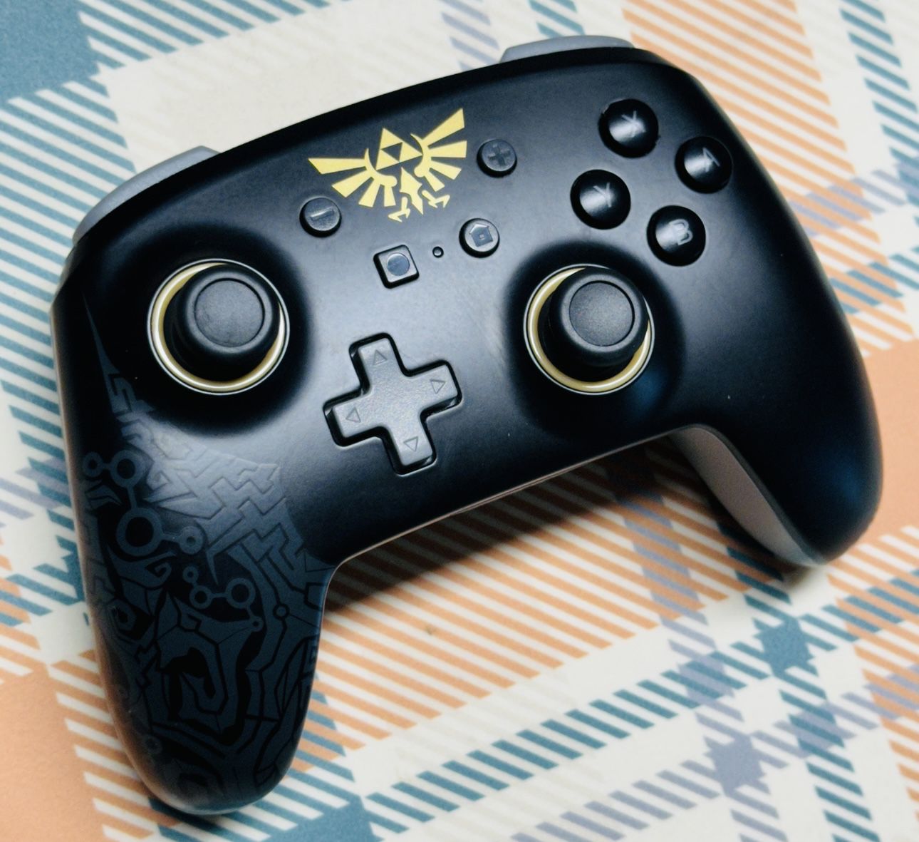 PowerA Enhanced Wireless Controller Nintendo Switch - Legend Zelda Hylian Crest