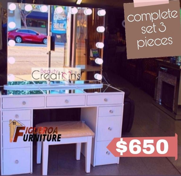 ‼️New Vanity set desk & Mirror ‼️ (3 pieces)