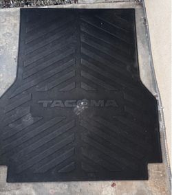 Toyota Tacoma bed liner