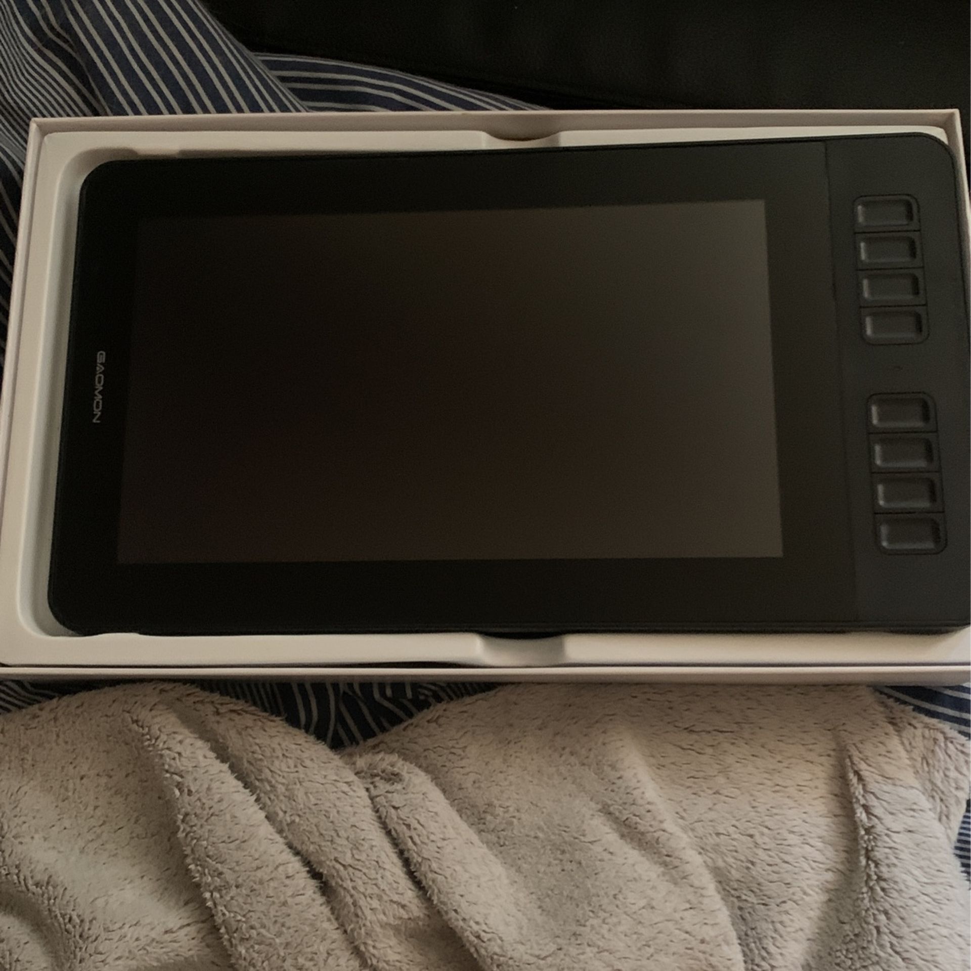 GAOMON PD1161 11.6 IN DISPLAY DRAWING TOUCHPAD for