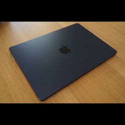 Apple 2024 M3 Air | TRADES OR $$$