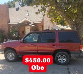1999 Ford Explorer