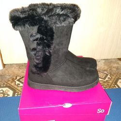 🆕 In Box Women's Winter Boots SIZE 9.5!